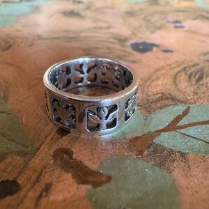 James Avery Sterling Silver Floral Cutout Band Ring - Silver